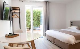 Logis Les Cepages / Restaurant Le Raisin